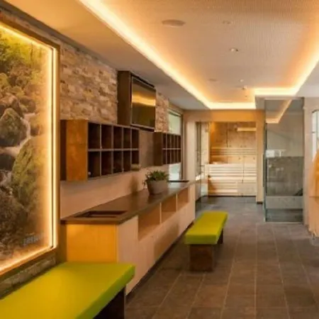 Guthof Lutz Hotel Schattwald